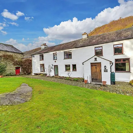 Finest Retreats - Church House & - Sleeps 11 *