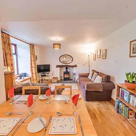 بيت للعطل Finest Retreats - Church House & - Sleeps 11 بروتون إن فورنيس