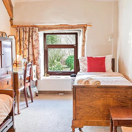 بيت للعطل Finest Retreats - Church House & - Sleeps 11 بروتون إن فورنيس